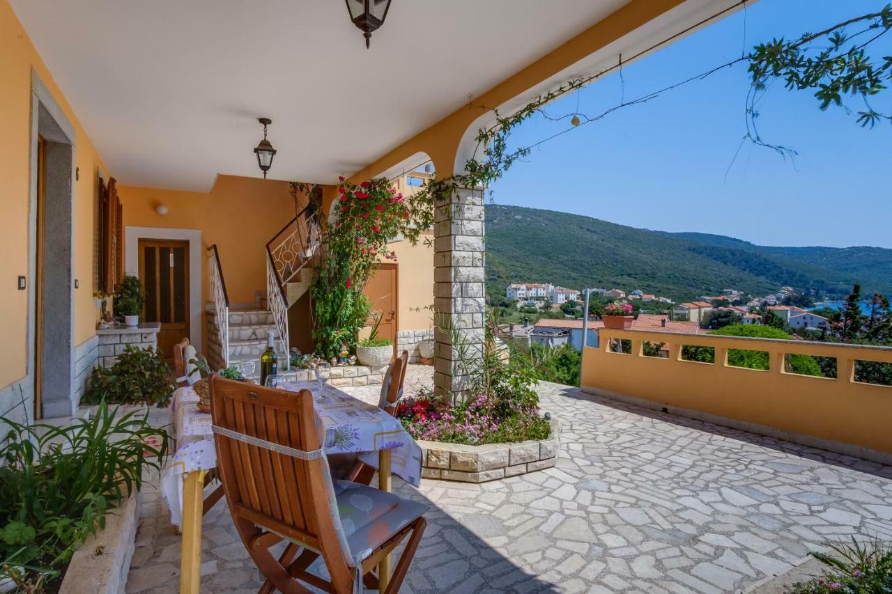Apartmani Zorica Martinšćica Dış mekan fotoğraf