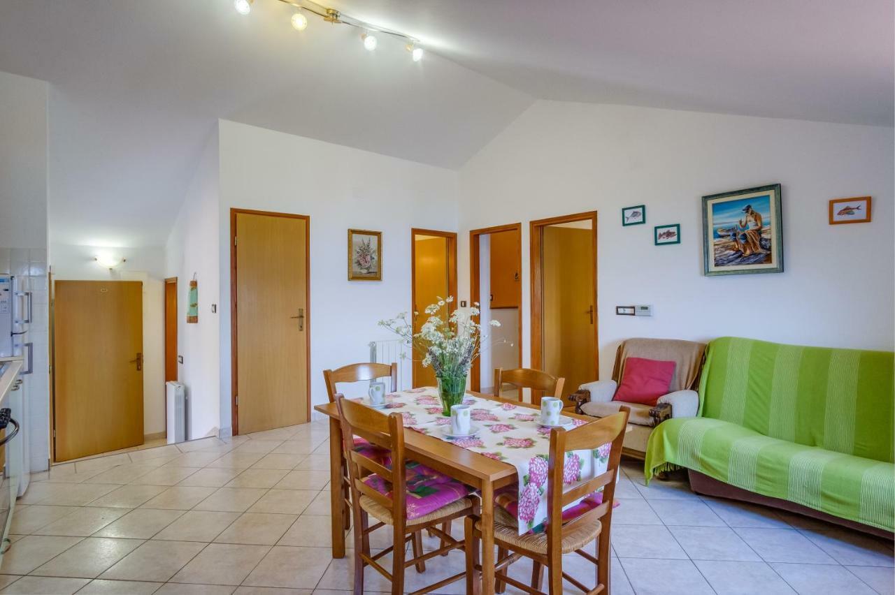 Apartmani Zorica Martinšćica Dış mekan fotoğraf